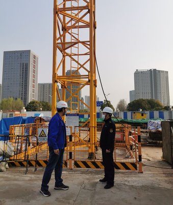 南通城管主動服務(wù)顯擔(dān)當(dāng)，精準(zhǔn)助力近30家建筑企業(yè)復(fù)工復(fù)產(chǎn)